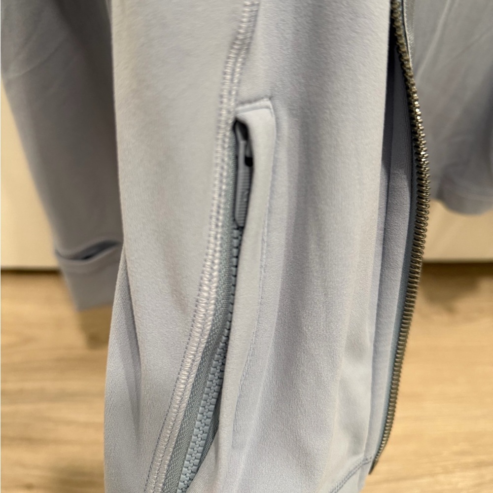 Lululemon Hooded Define Jacket *Nulu (Size 4) - Picture 9 of 11
